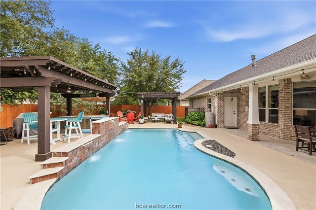 5101 Piping Rock Court, College Station, TX 77845