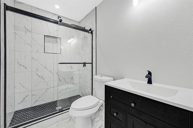 5213 Shirley Street, Baytown, TX 77521