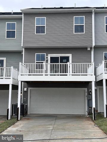 412 18TH AVE, Ranson, WV 25438