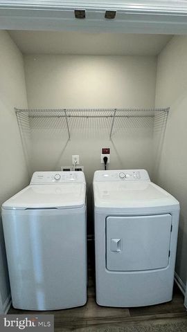 412 18TH AVE, Ranson, WV 25438