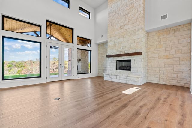 2104 Eagles Ridge Drive, Weatherford, TX 76087