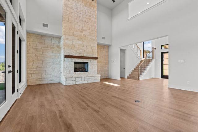 2104 Eagles Ridge Drive, Weatherford, TX 76087