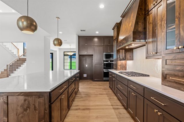 2104 Eagles Ridge Drive, Weatherford, TX 76087