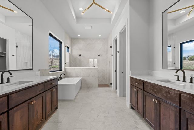 2104 Eagles Ridge Drive, Weatherford, TX 76087