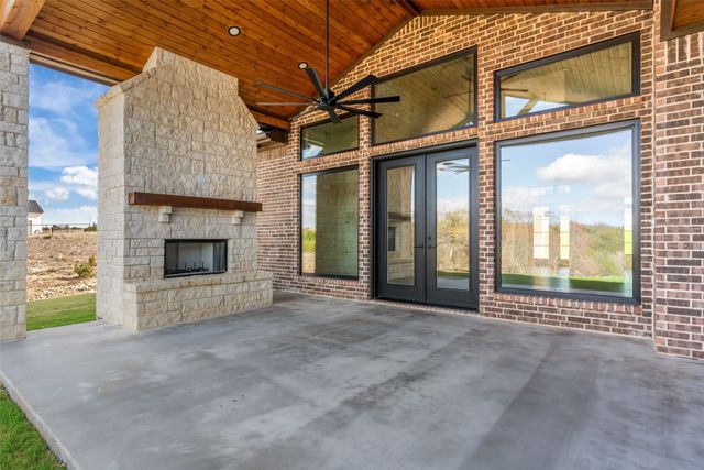 2104 Eagles Ridge Drive, Weatherford, TX 76087