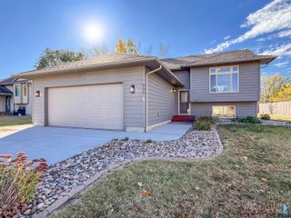 935 E Ryan Dr Drive, Tea, SD 57064