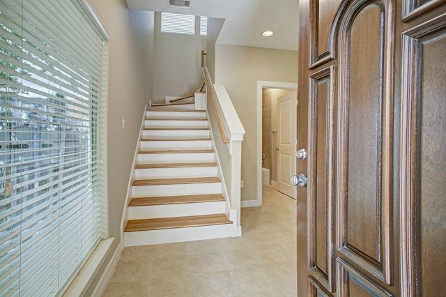 3824 Centerplaza Drive, Houston, TX 77007