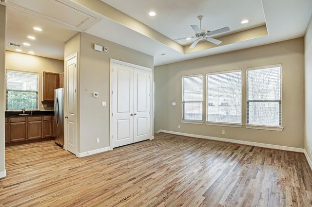 3824 Centerplaza Drive, Houston, TX 77007