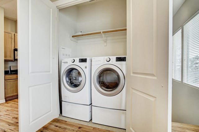 3824 Centerplaza Drive, Houston, TX 77007