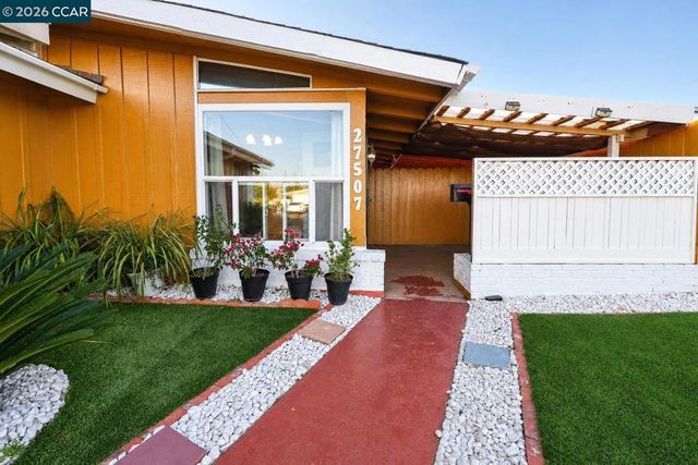 27507 Barcelona Ave, Hayward, CA 94545