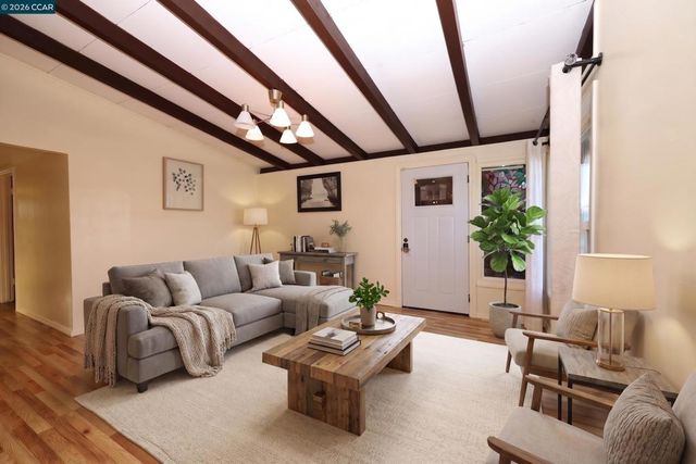 27507 Barcelona Ave, Hayward, CA 94545