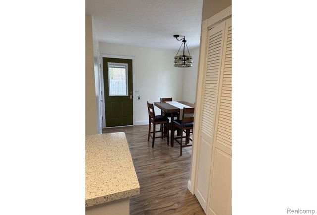 863 Boyd Avenue, Traverse City, MI 49686