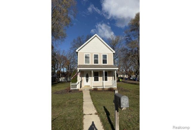 863 Boyd Avenue, Traverse City, MI 49686