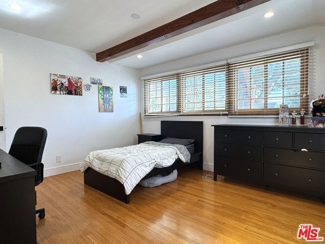 17813 Raymer Street, Los Angeles, CA 91325