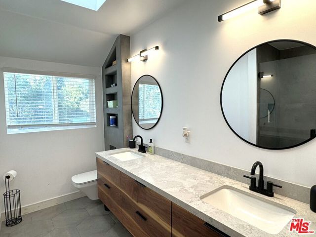 17813 Raymer Street, Los Angeles, CA 91325