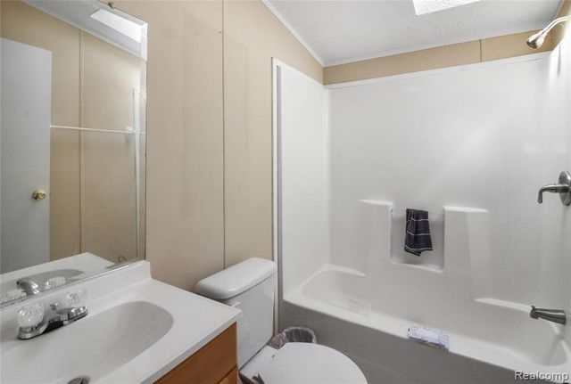 3539 Berrry Drive, Carleton, MI 48117