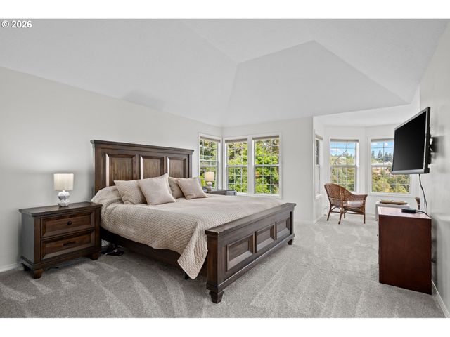 3415 RIVERKNOLL Way, West Linn, OR 97068