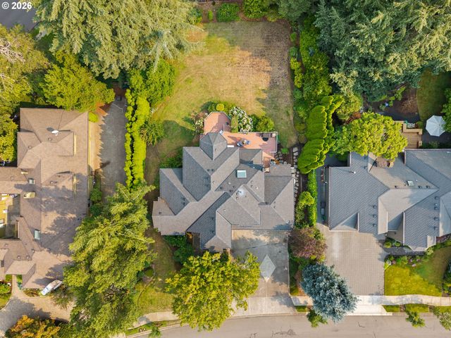 3415 RIVERKNOLL Way, West Linn, OR 97068