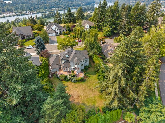 3415 RIVERKNOLL Way, West Linn, OR 97068