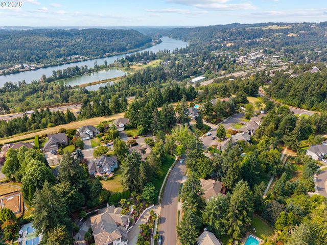 3415 RIVERKNOLL Way, West Linn, OR 97068