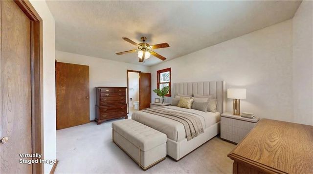 24 S Carriage Drive, St Joseph, MO 64506