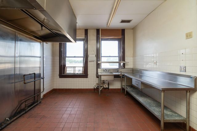 100 S Washington Street, Lake City, MN 55041