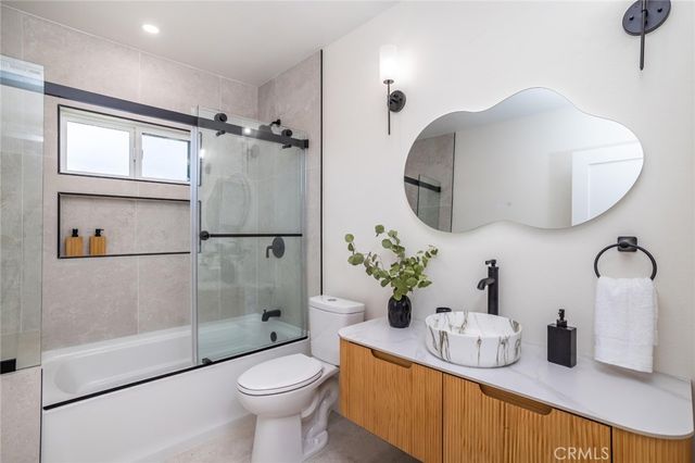 3641 Virginia, Los Angeles, CA 90016