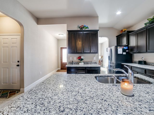 8915 Ramelle, San Antonio, TX 78250