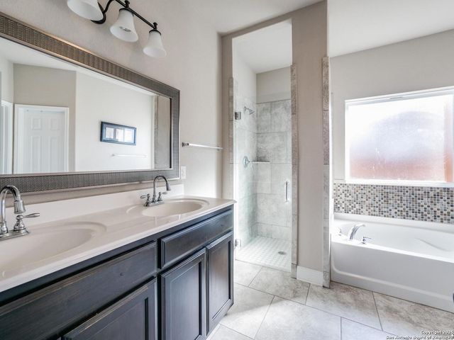 8915 Ramelle, San Antonio, TX 78250