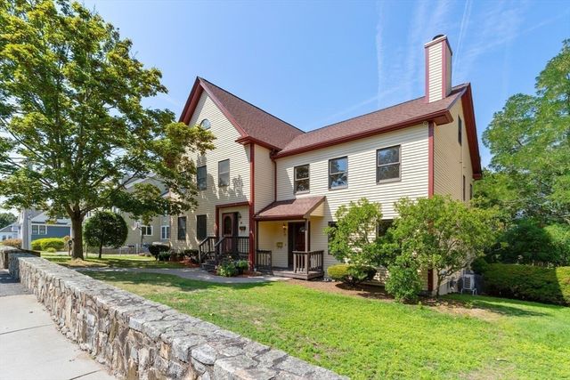 29 Cottage St 29, Newton, MA 02464