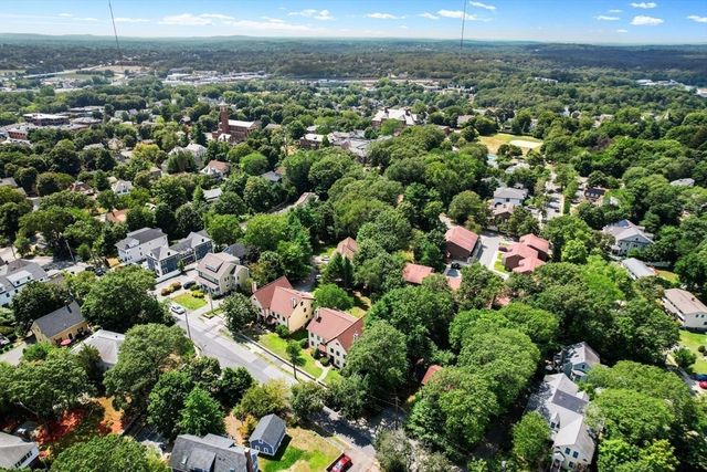 29 Cottage St 29, Newton, MA 02464