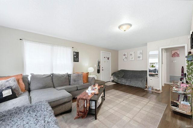 2409 Redwood Avenue, Fort Wayne, IN 46803