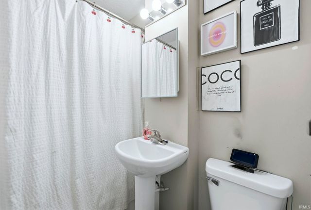 2409 Redwood Avenue, Fort Wayne, IN 46803