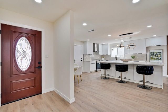 6121 Dunn Avenue, San Jose, CA 95123