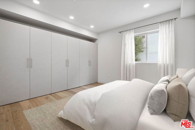 505 S Barrington Avenue 109, Los Angeles, CA 90049