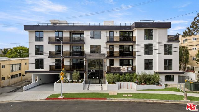 505 S Barrington Avenue 109, Los Angeles, CA 90049