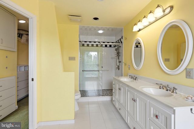 133 PLUM ST, Moorestown, NJ 08057