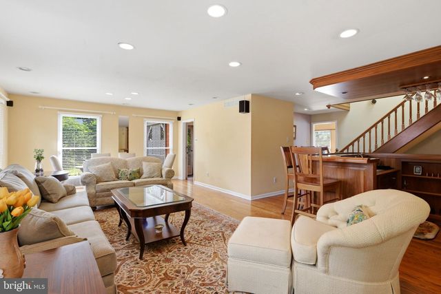 133 PLUM ST, Moorestown, NJ 08057