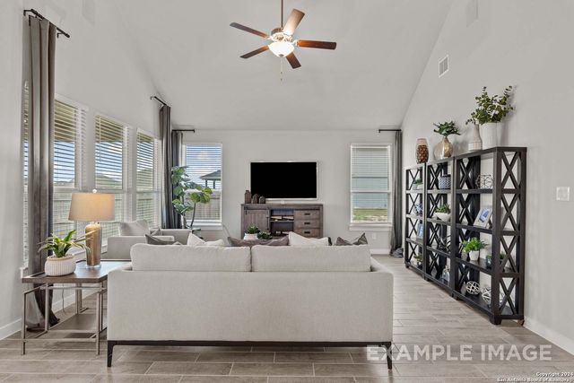 401 Tims Way, Seguin, TX 78155