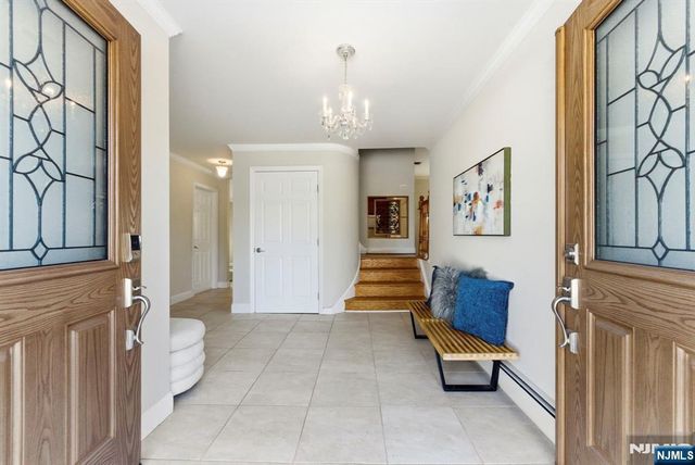 3 Rutgers Court, Roseland, NJ 07068