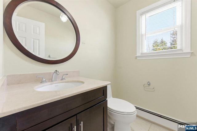 3 Rutgers Court, Roseland, NJ 07068