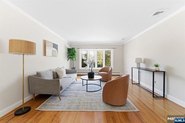 3 Rutgers Court, Roseland, NJ 07068