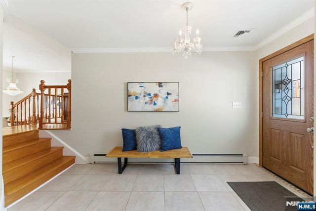 3 Rutgers Court, Roseland, NJ 07068