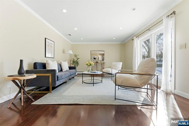 3 Rutgers Court, Roseland, NJ 07068