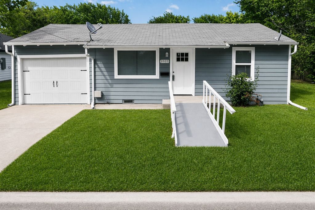 2020 Laura Street, Caddo Mills, TX 75135