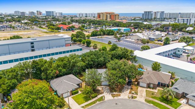 164 Lola Circle, Destin, FL 32541