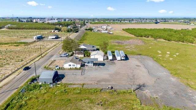 6630 Foote Rd, Ceres, CA 95307