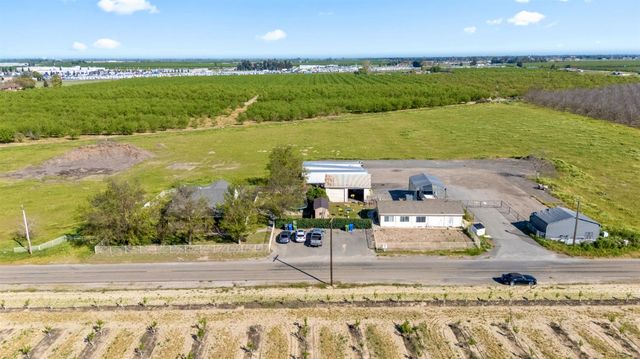 6630 Foote Rd, Ceres, CA 95307