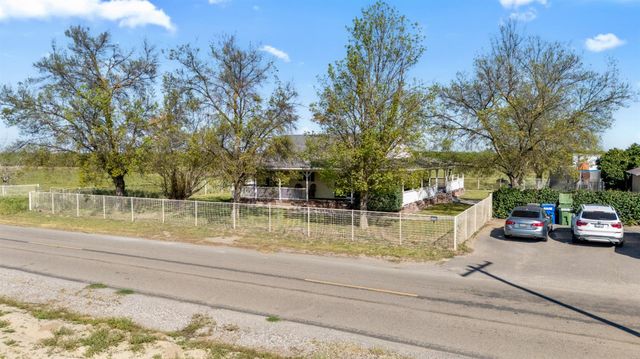 6630 Foote Rd, Ceres, CA 95307