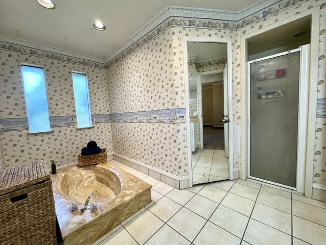 113 NE Timber Ridge Drive, Burleson, TX 76028